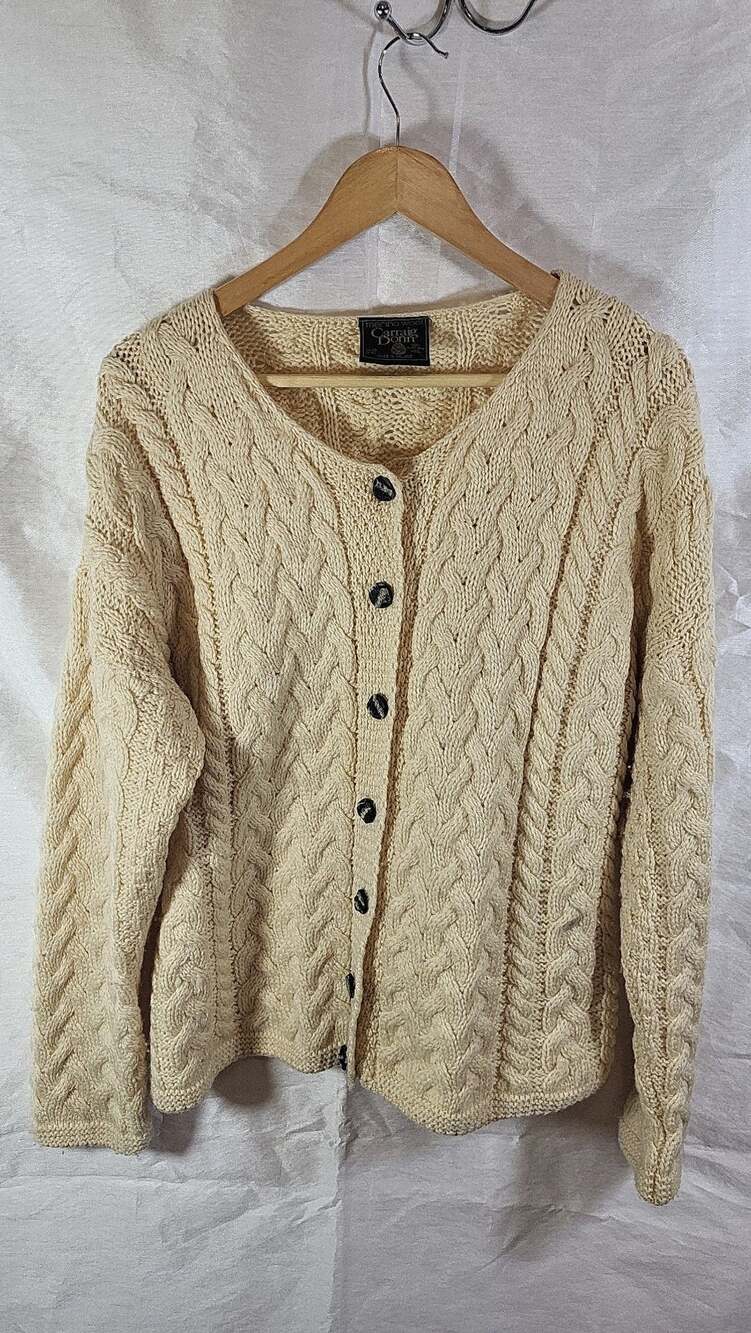 Carraig Donn Merino Wool Cable Knit Aran Fisherman Cardigan Sweater Made in Irel